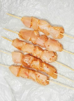 Fresh Marinated Chicken Tikka Skewers (3 Pieces) - 400 grams